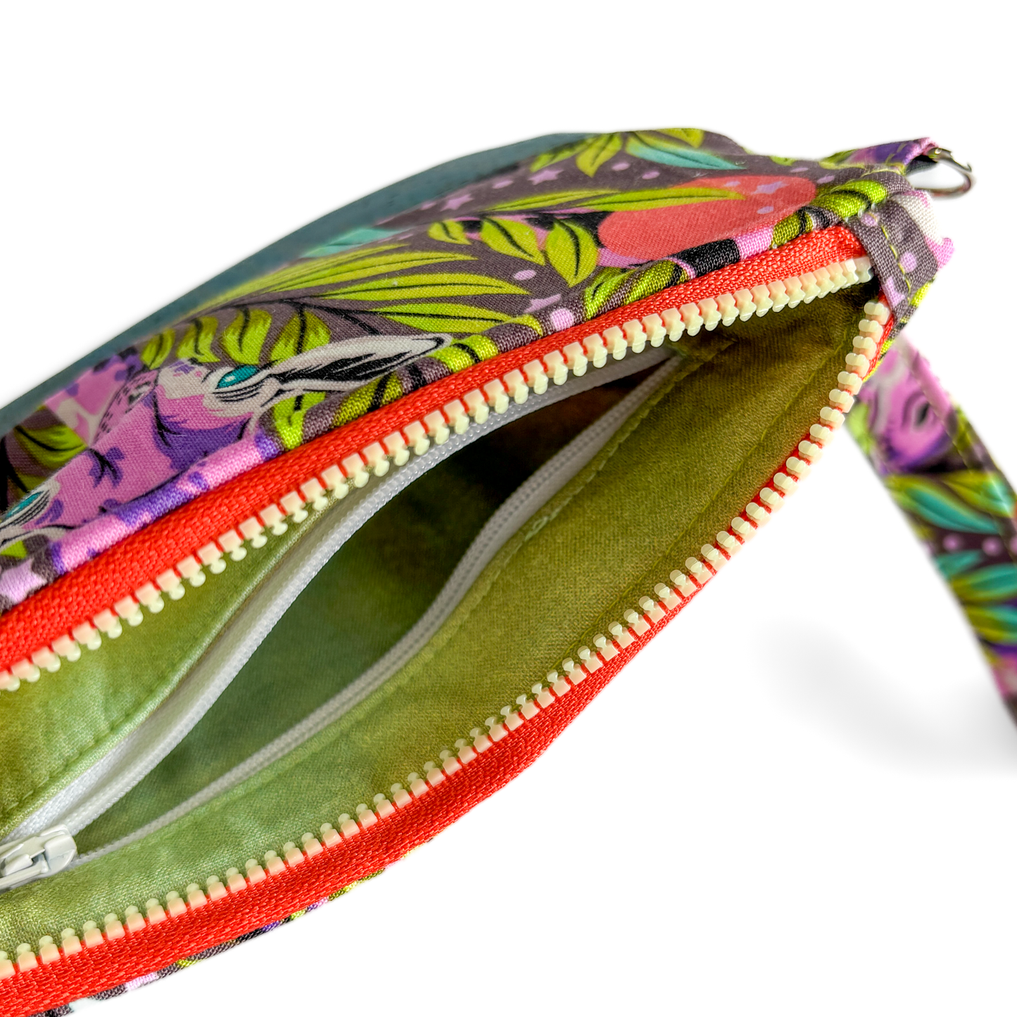 Giraffes Classic Pouch