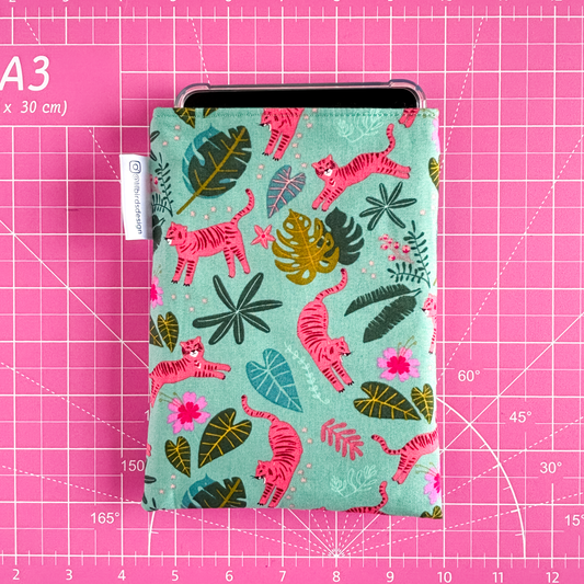 Tigers Kindle Sleeve