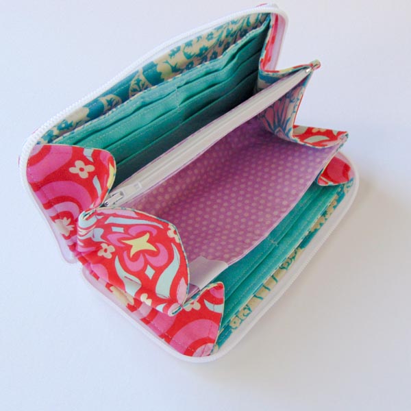 Printable - Zippered Necessary Clutch Wallet PDF Tutorial - Freebie